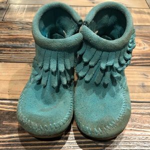 Minnetonka Girls Mocs